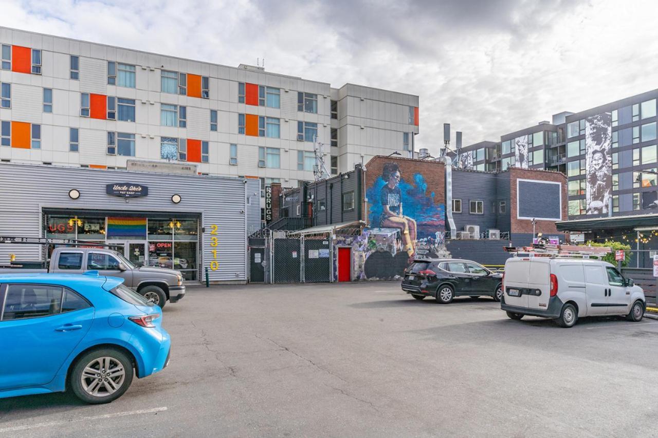 Close Downtown Modern Apartment - Pet Friendly, Wifi, Rooftop Views Seattle Exteriör bild