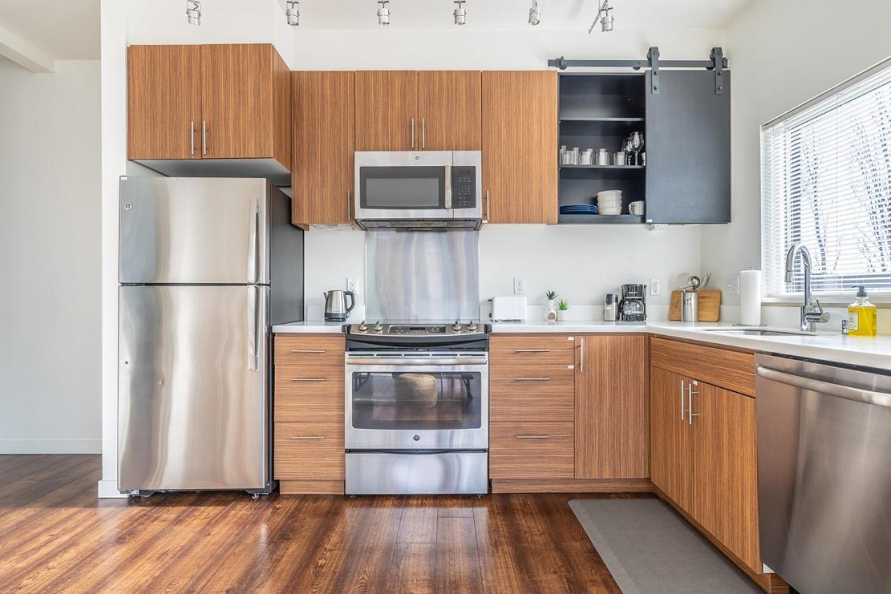 Close Downtown Modern Apartment - Pet Friendly, Wifi, Rooftop Views Seattle Exteriör bild