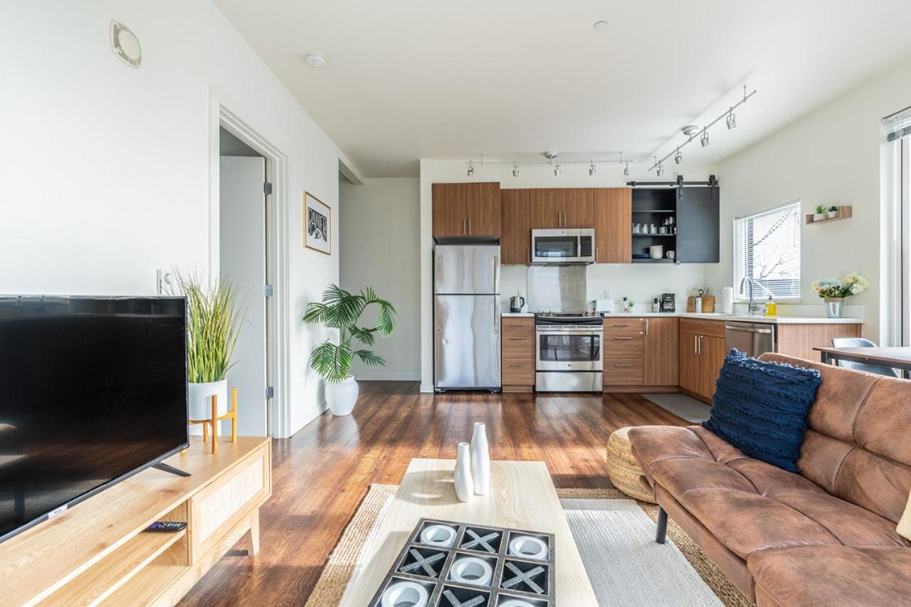 Close Downtown Modern Apartment - Pet Friendly, Wifi, Rooftop Views Seattle Exteriör bild