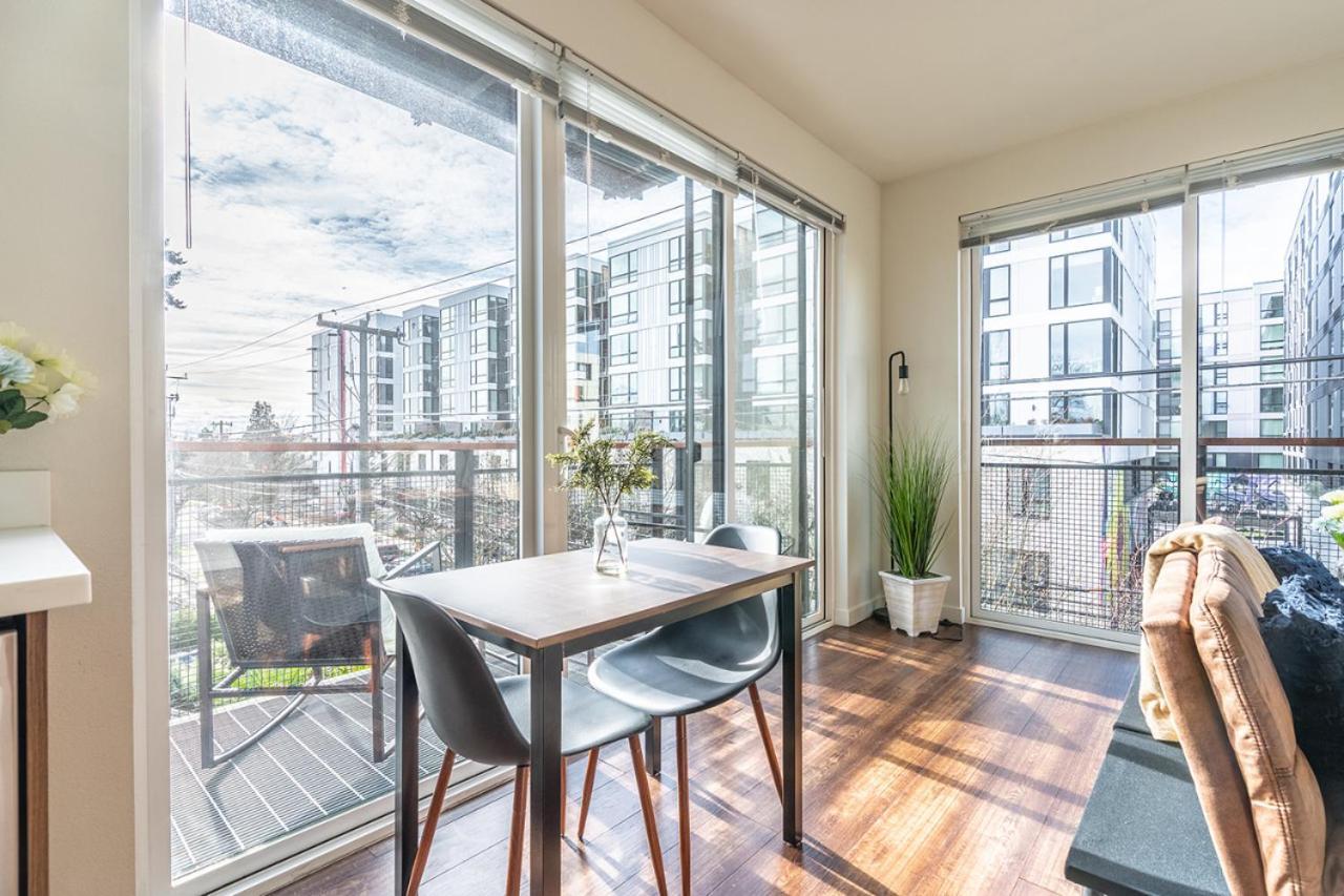 Close Downtown Modern Apartment - Pet Friendly, Wifi, Rooftop Views Seattle Exteriör bild